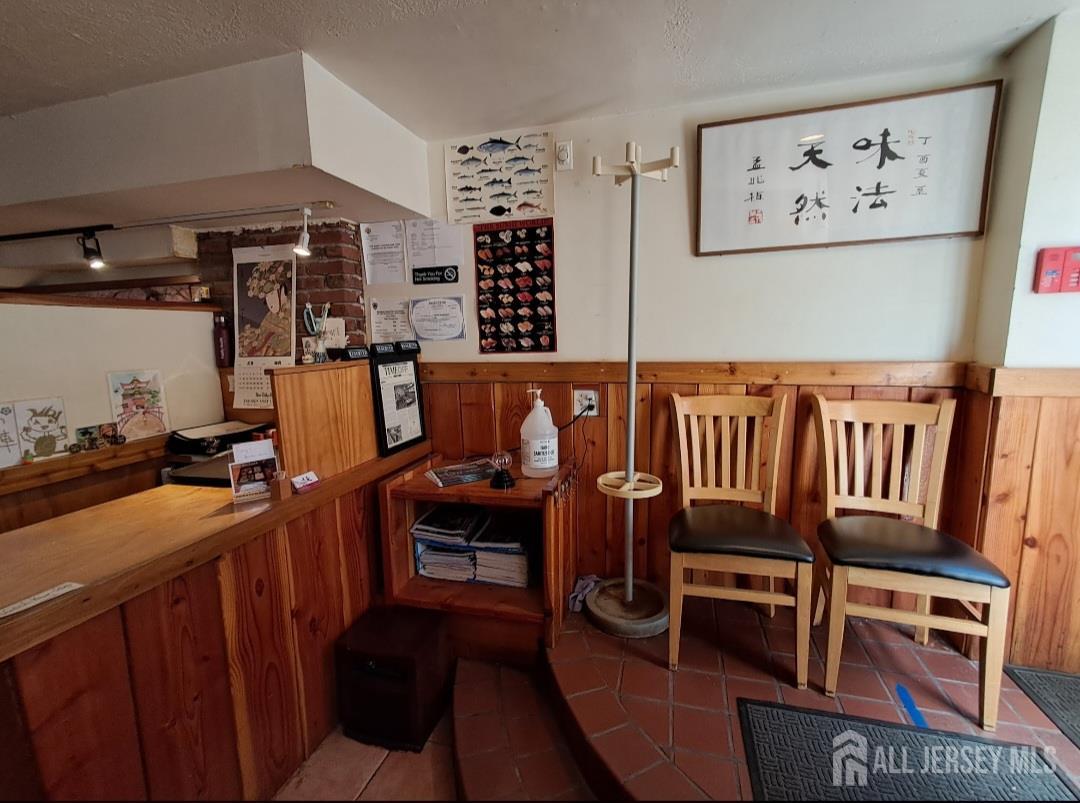 0 W 11 Chambers, Princeton, NJ, 08542