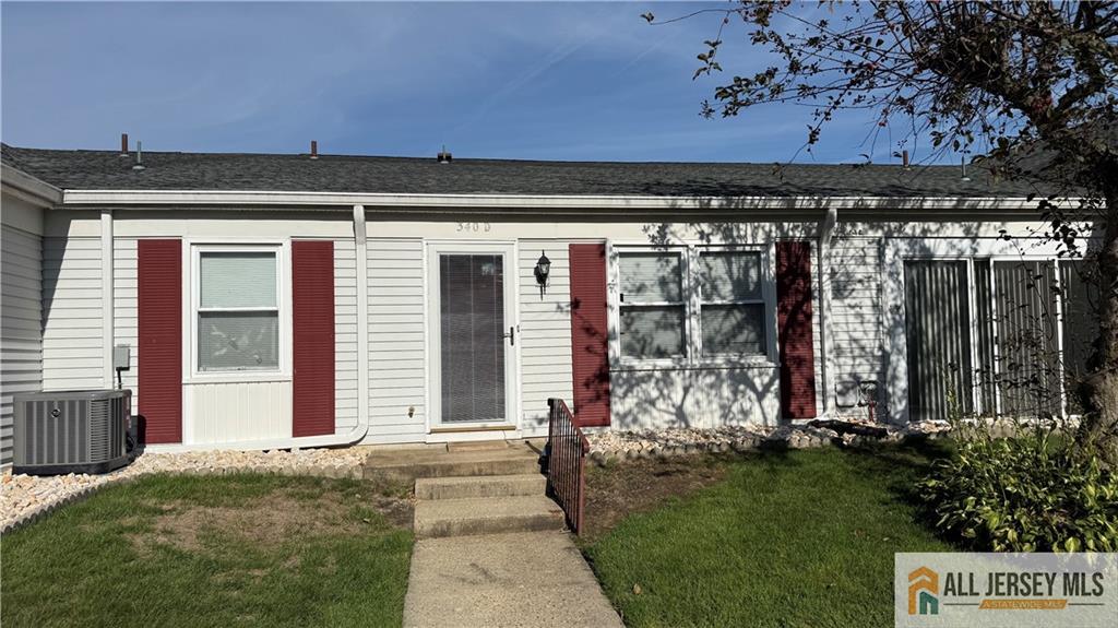 Homes for sale in Monroe, NJ | 340 Narragansett Ln #D, Monroe, NJ 08831 | MLS# 2660583M
