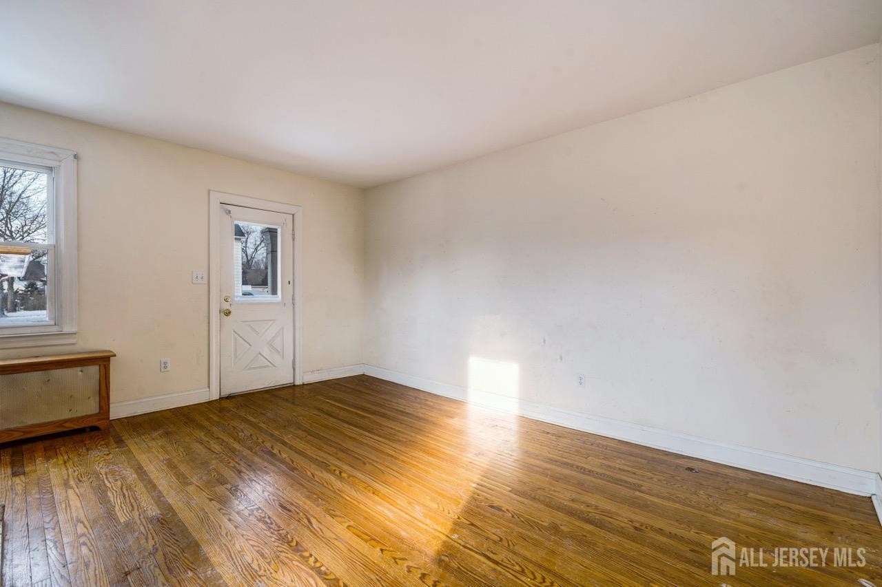 267 Main, Hamilton, NJ, 08620