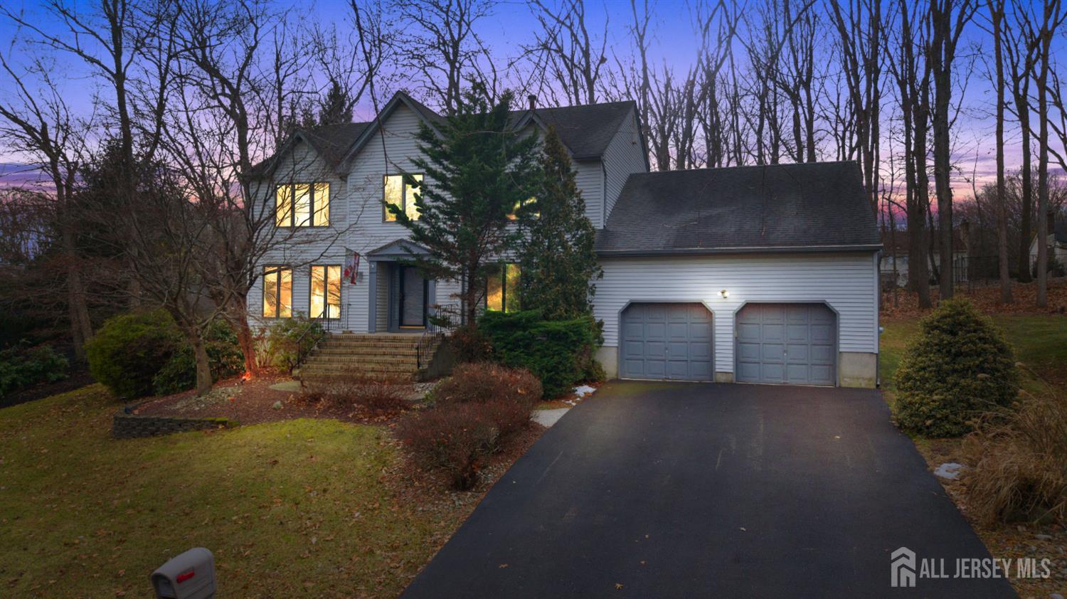 Homes for Sale in East Brunswick, NJ