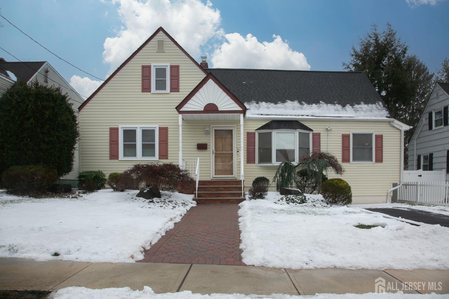 Homes for Sale in Metuchen, NJ