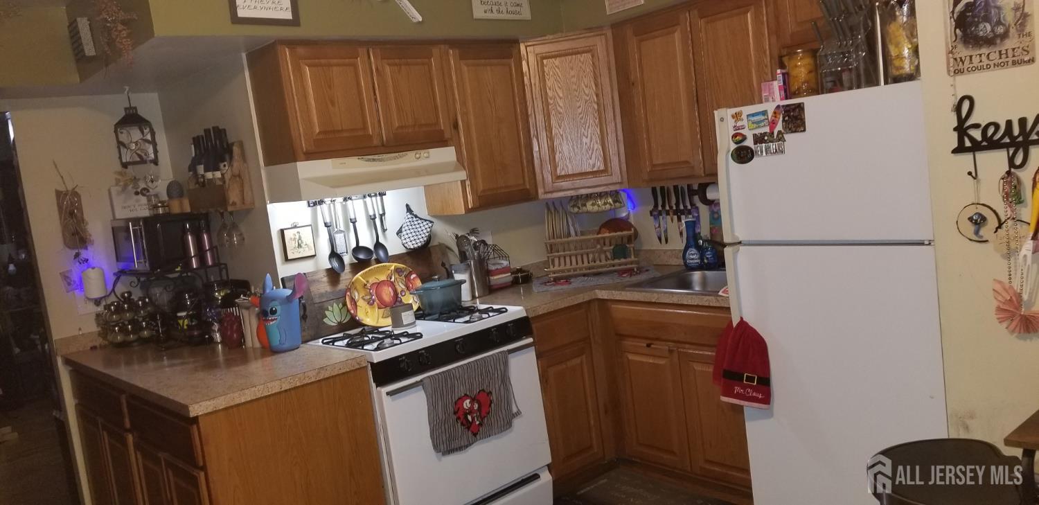 Homes for Sale in Edison, NJ