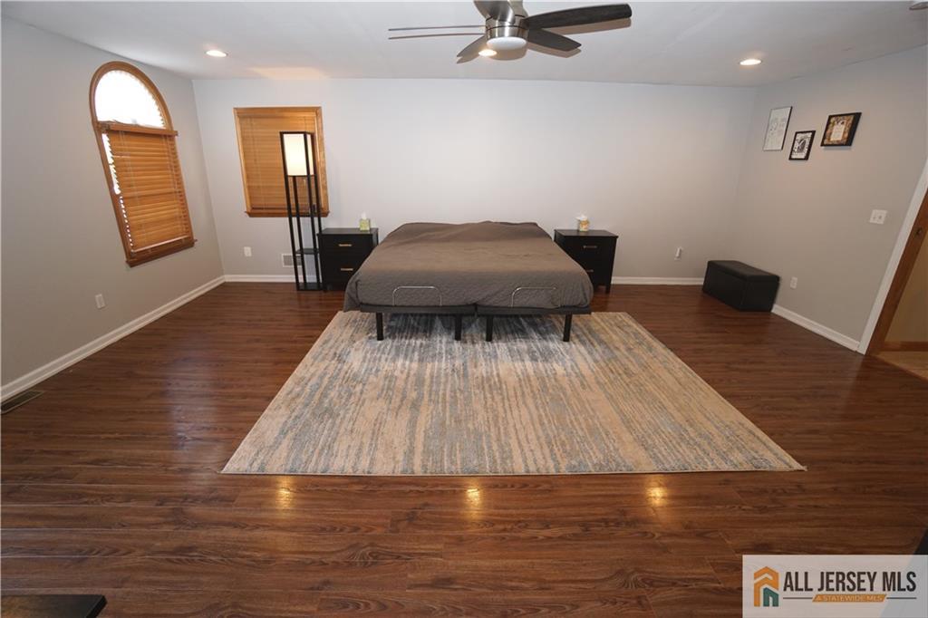 40 W Hill Road, Colonia, NJ, 07067