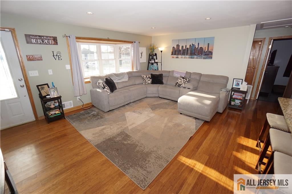 40 W Hill Road, Colonia, NJ, 07067