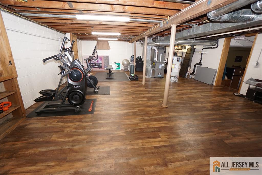 40 W Hill Road, Colonia, NJ, 07067