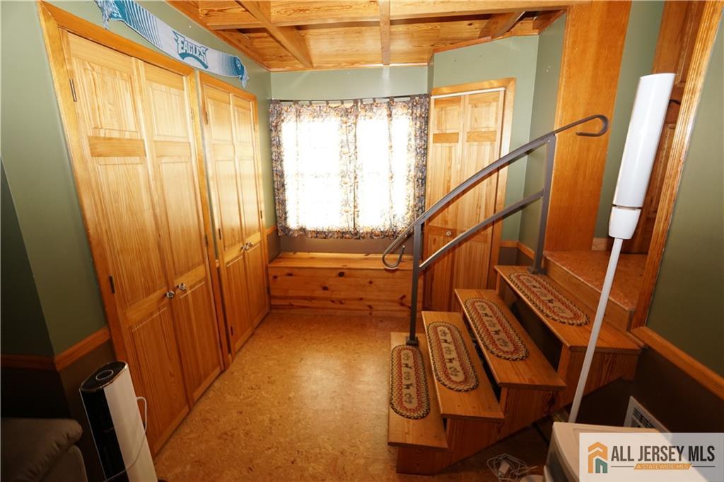 40 W Hill Road, Colonia, NJ, 07067