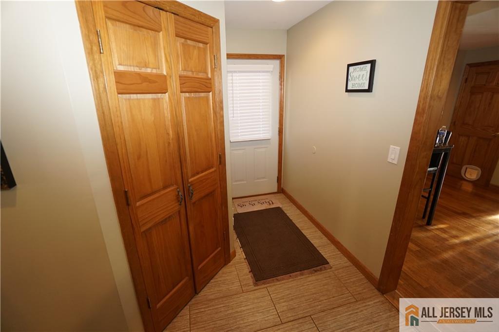 40 W Hill Road, Colonia, NJ, 07067