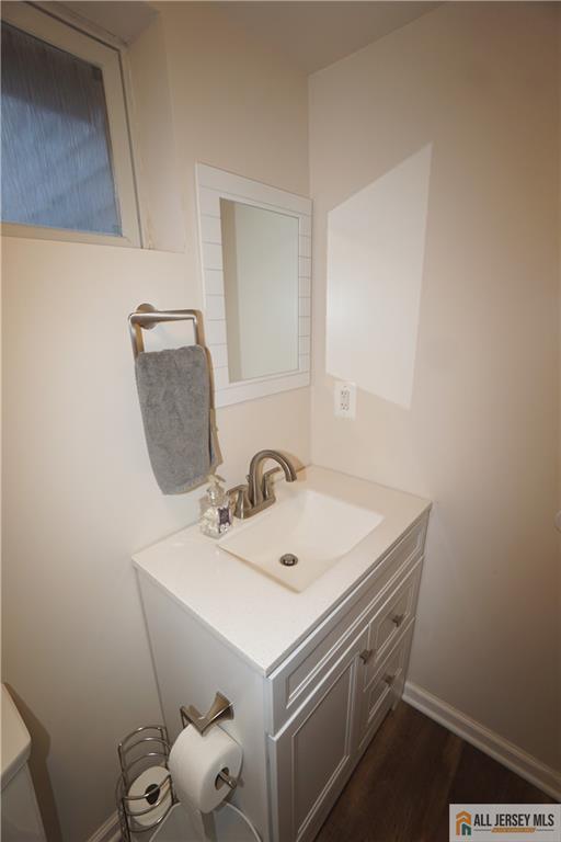 40 W Hill Road, Colonia, NJ, 07067