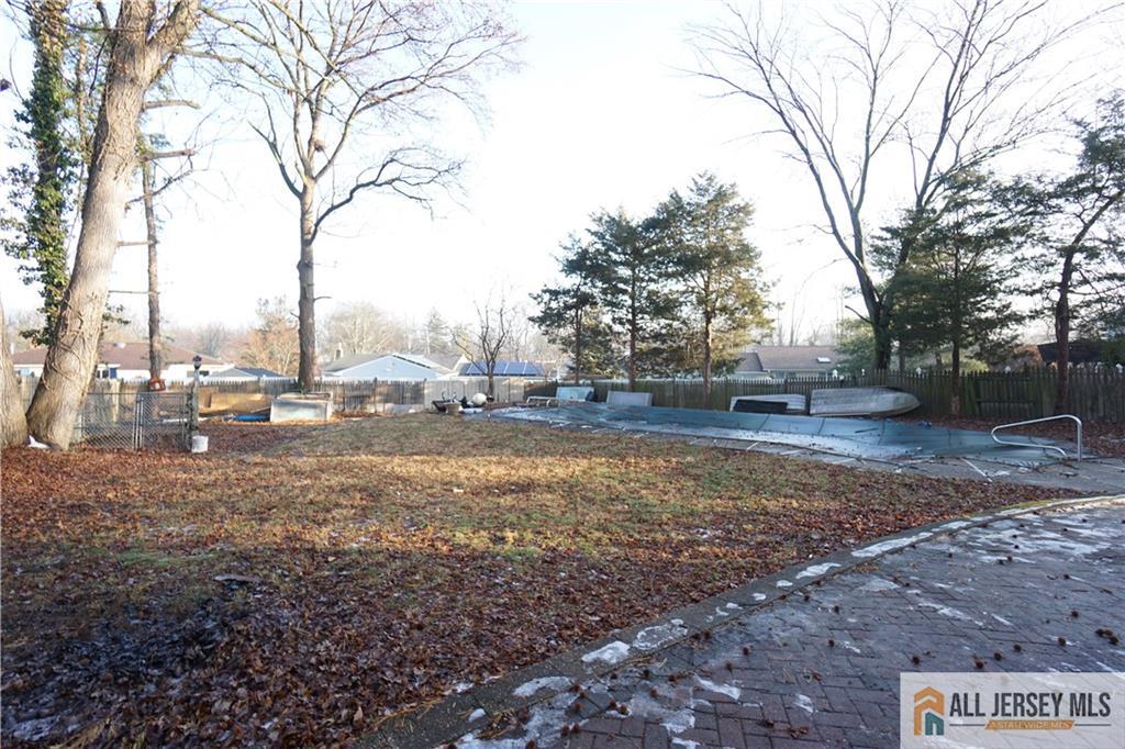 8 Normandy Road, Colonia, NJ, 07067