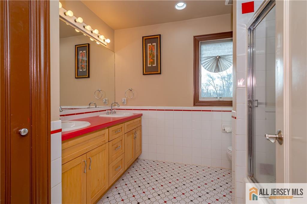 53 Princeton Avenue, Colonia, NJ, 07067