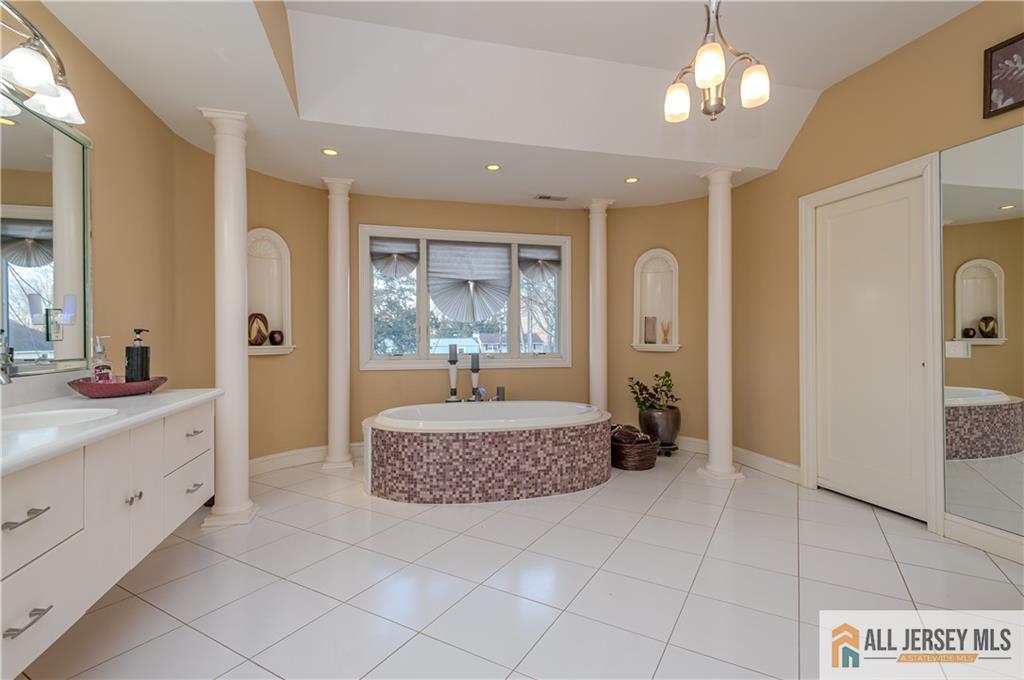 53 Princeton Avenue, Colonia, NJ, 07067