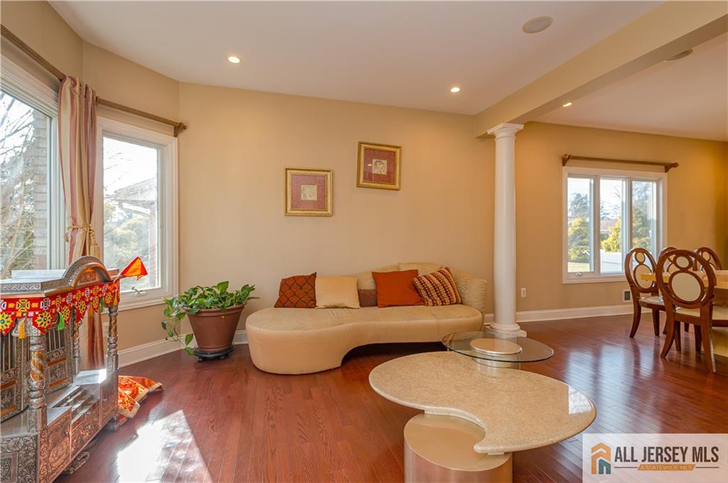 53 Princeton Avenue, Colonia, NJ, 07067