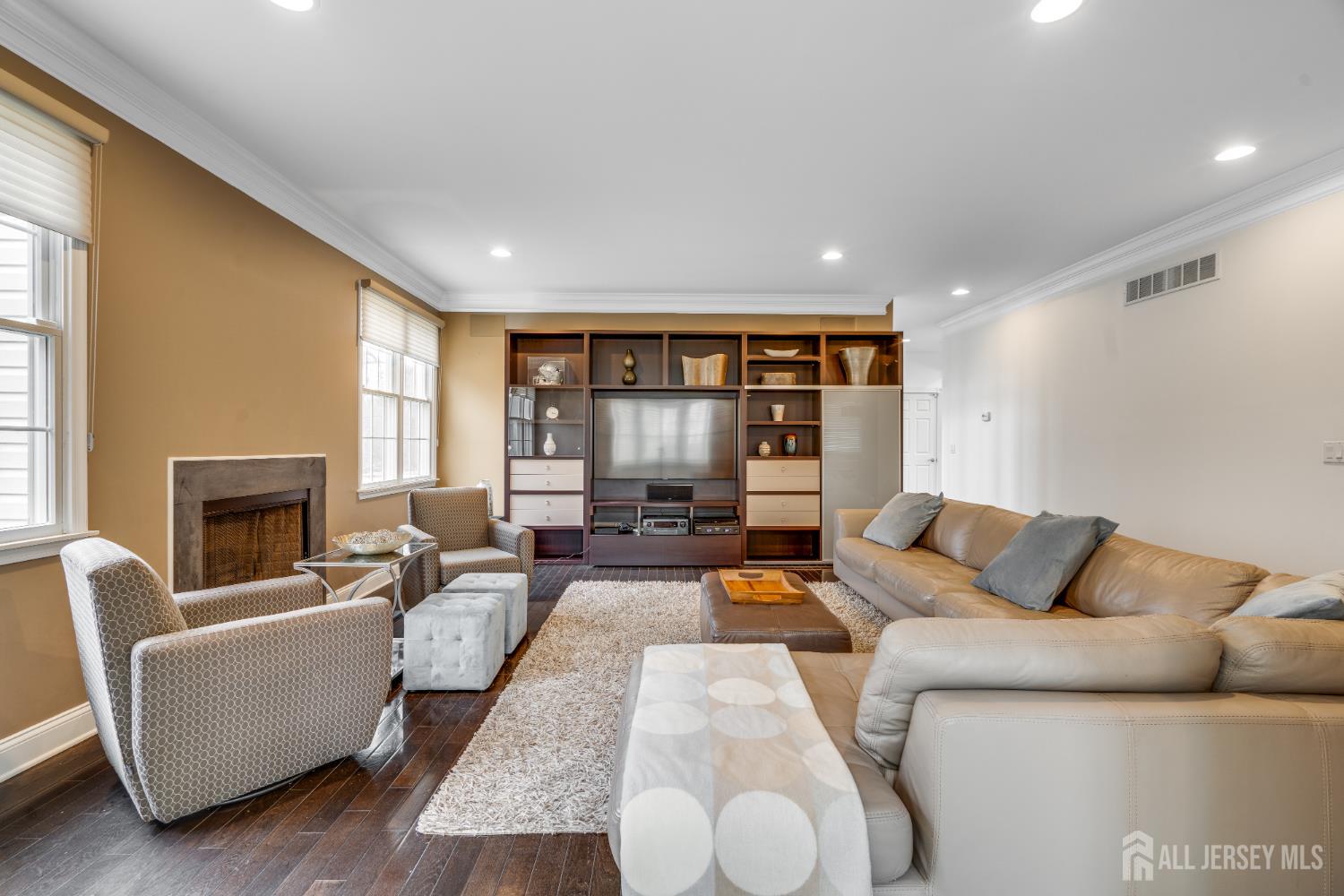 49 Summit, South Brunswick, NJ, 08816