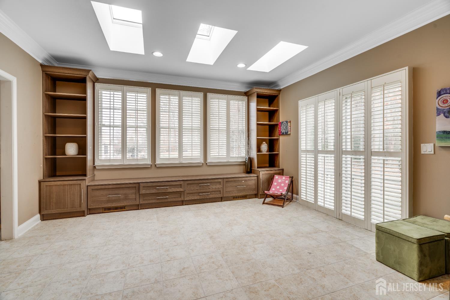 49 Summit, South Brunswick, NJ, 08816