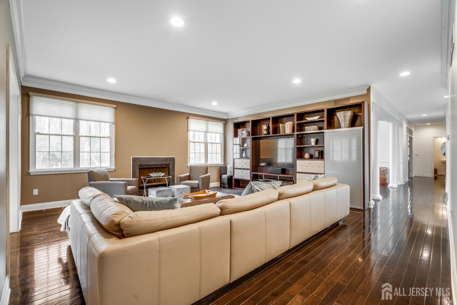 49 Summit, South Brunswick, NJ, 08816