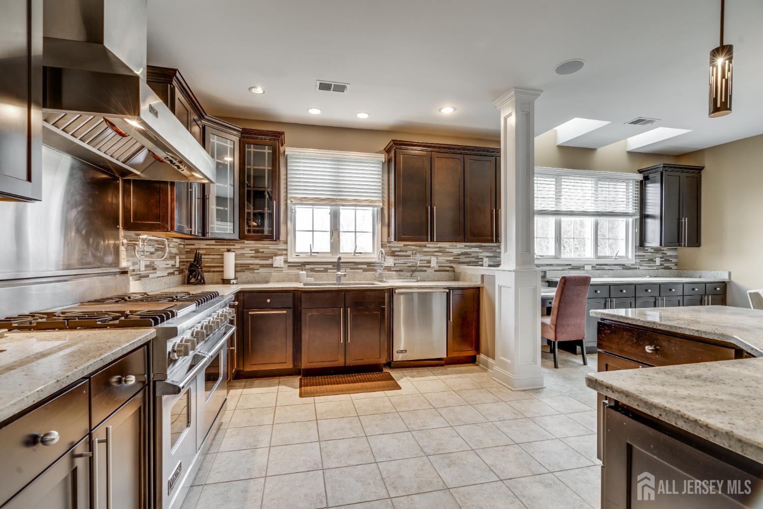 49 Summit, South Brunswick, NJ, 08816