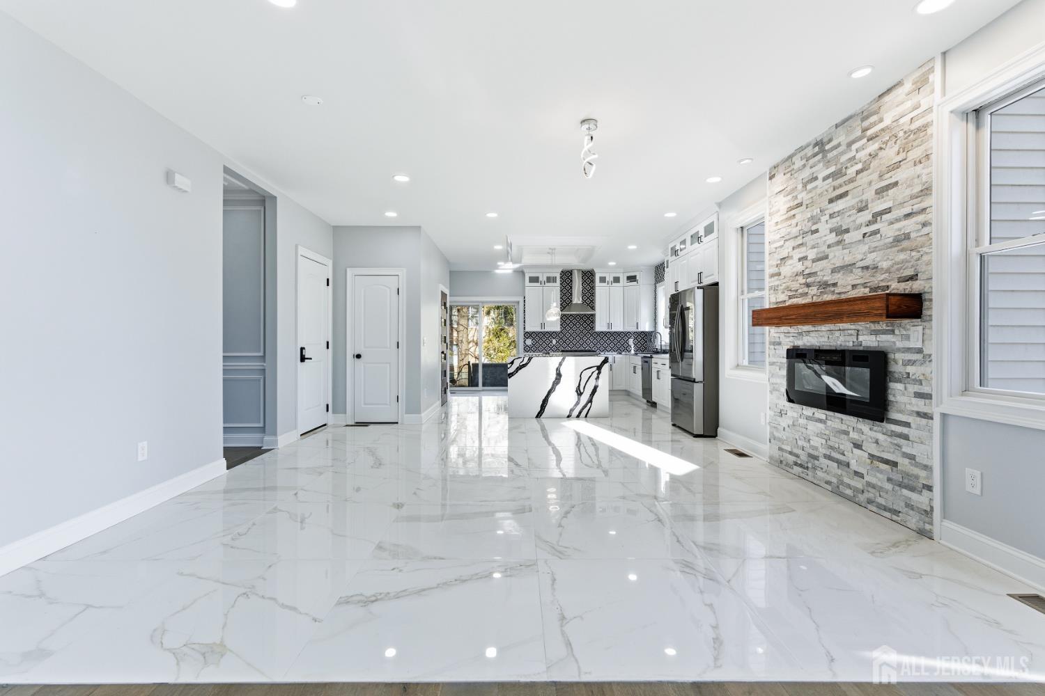 4 Hemlock Drive, Edison, NJ, 08820