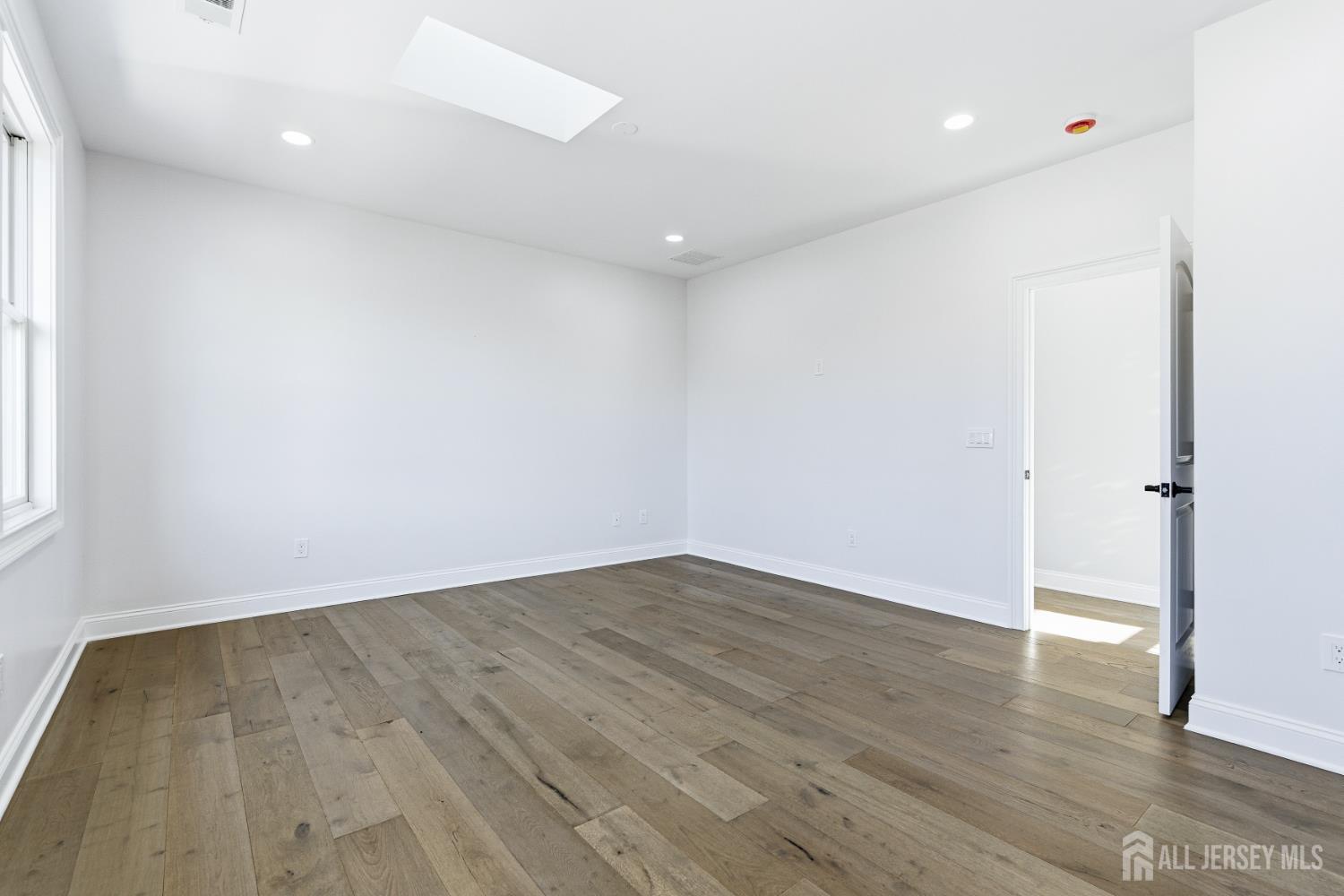 4 Hemlock Drive, Edison, NJ, 08820