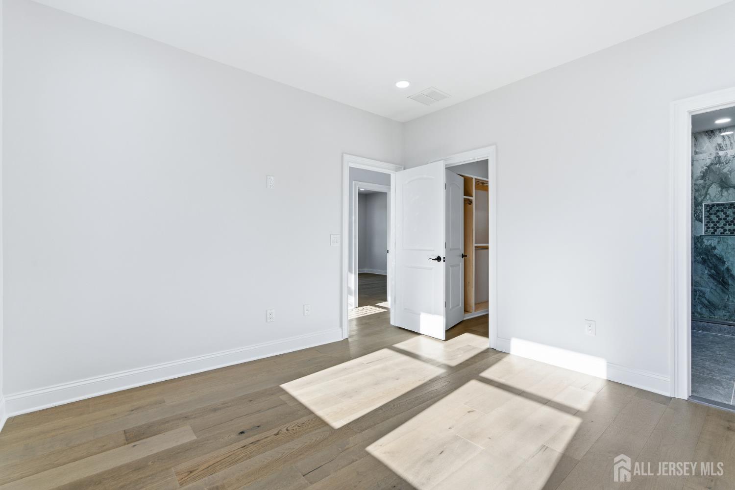 4 Hemlock Drive, Edison, NJ, 08820