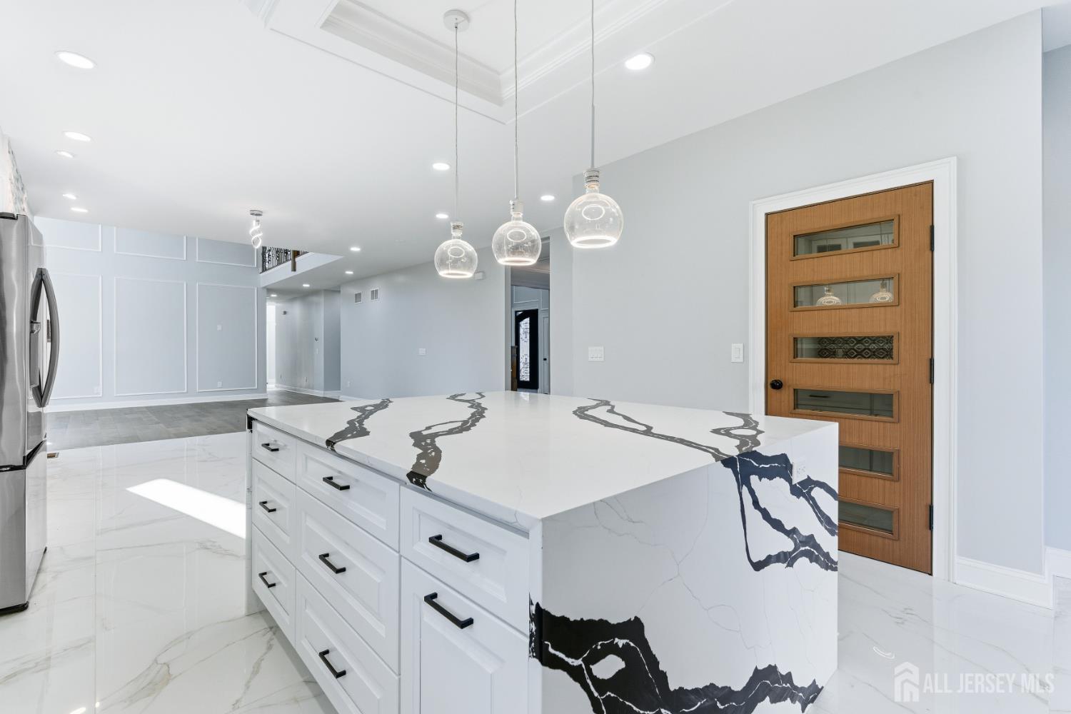 4 Hemlock Drive, Edison, NJ, 08820