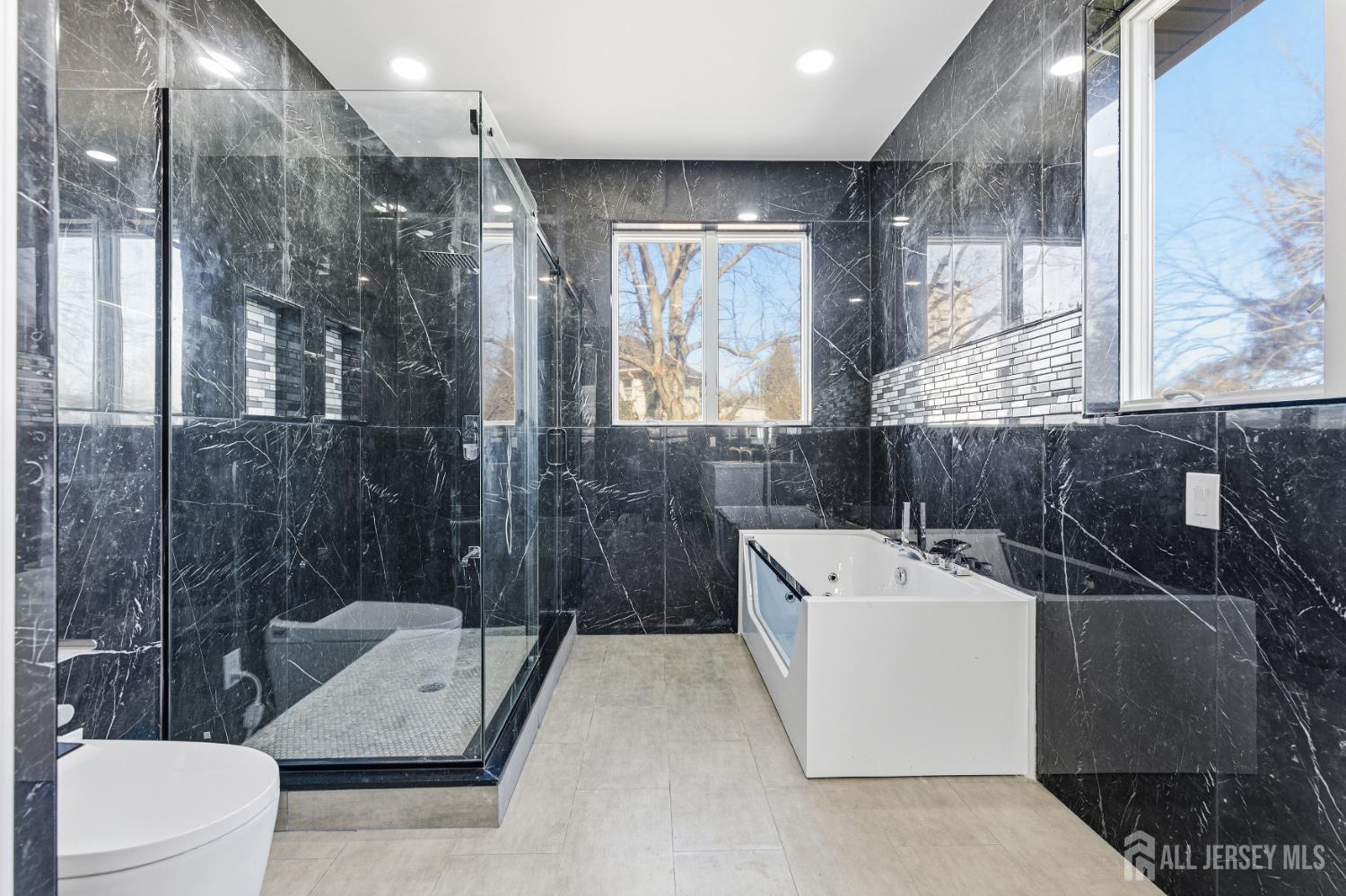 4 Hemlock Drive, Edison, NJ, 08820