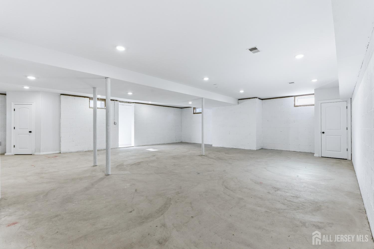 4 Hemlock Drive, Edison, NJ, 08820