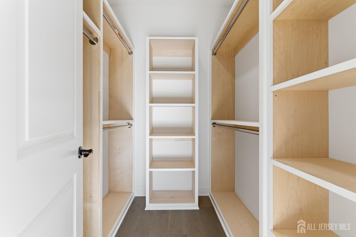 4 Hemlock Drive, Edison, NJ, 08820