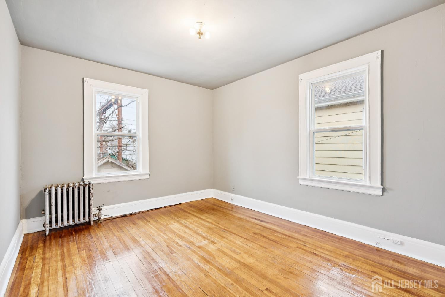Listing photo 6