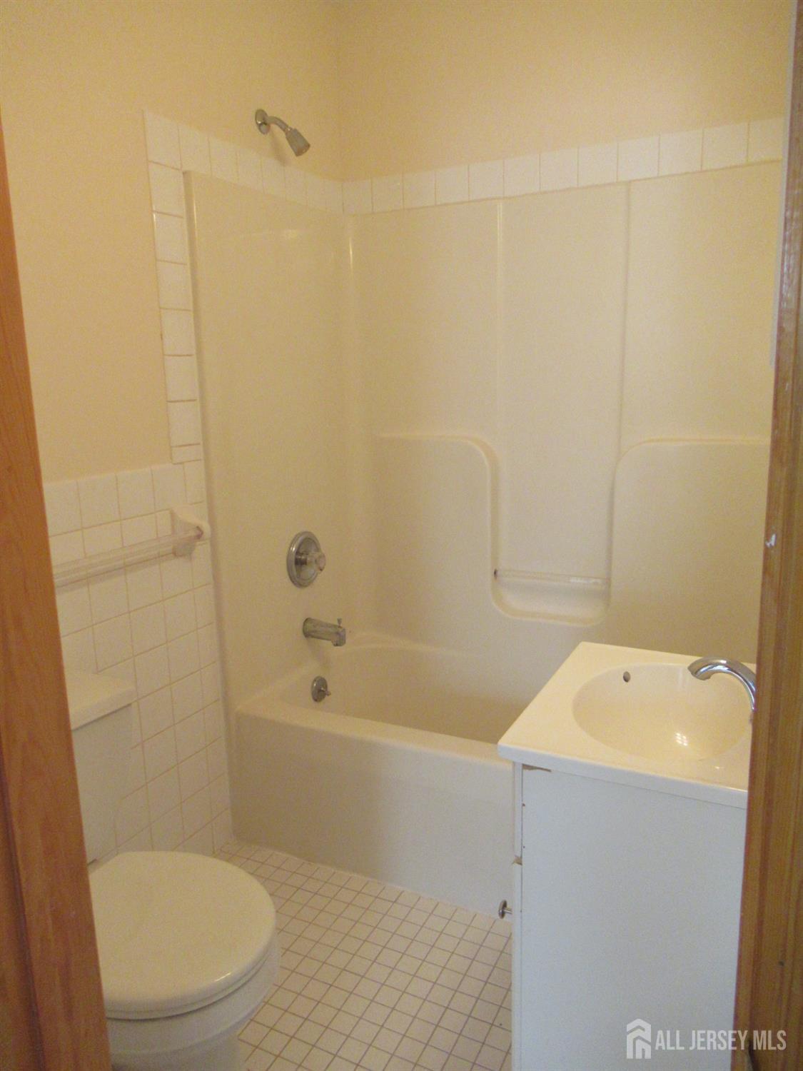 38 Eisenhower Drive, Sayreville, NJ, 08872