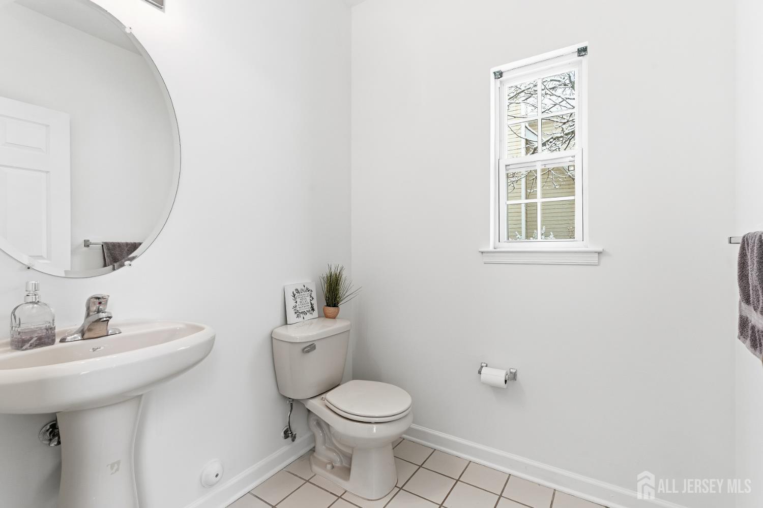 54 Forest Drive, Piscataway, NJ, 08854