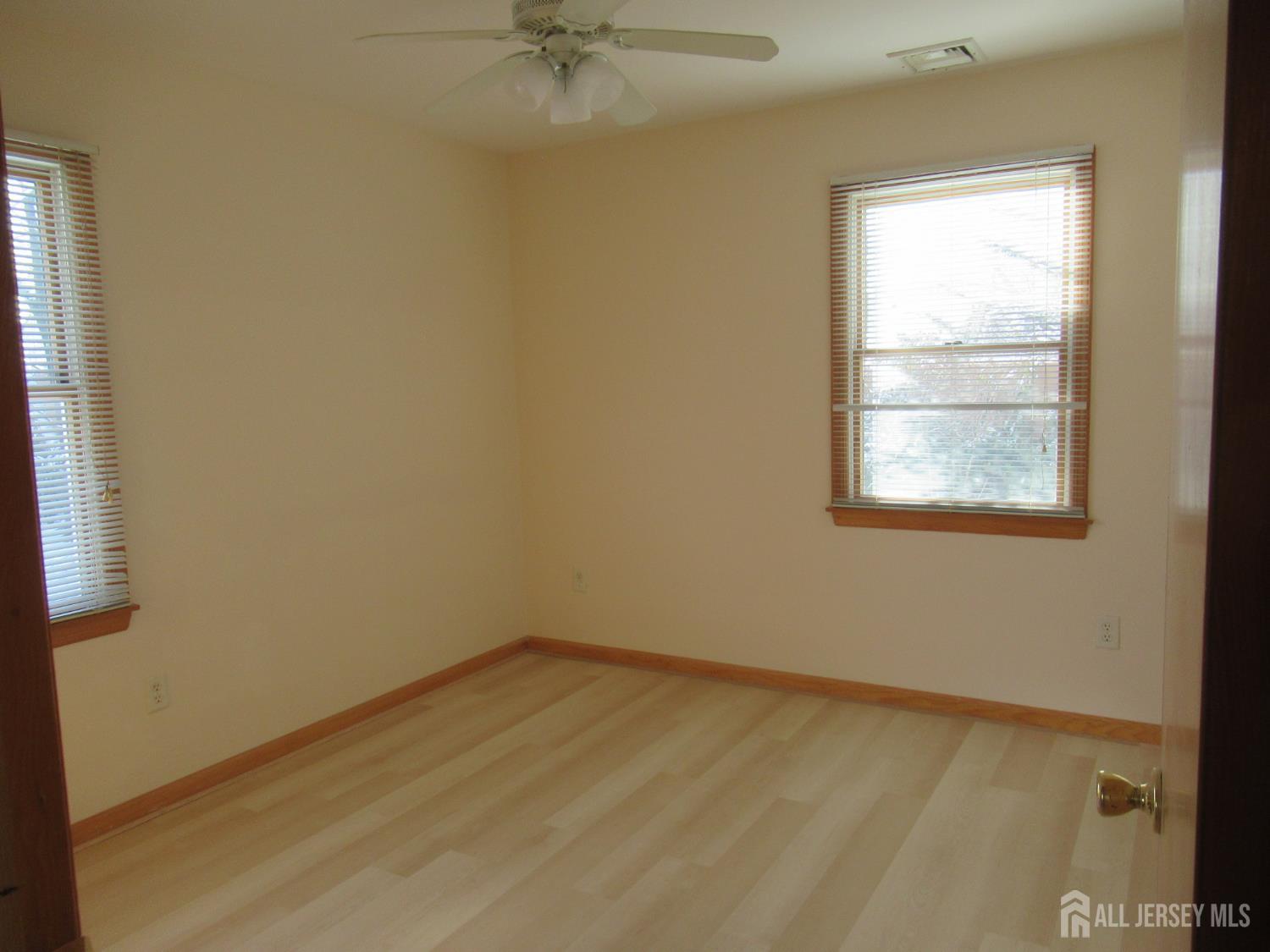 38 Eisenhower Drive, Sayreville, NJ, 08872