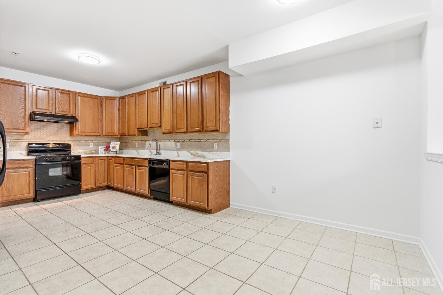 54 Forest Drive, Piscataway, NJ, 08854