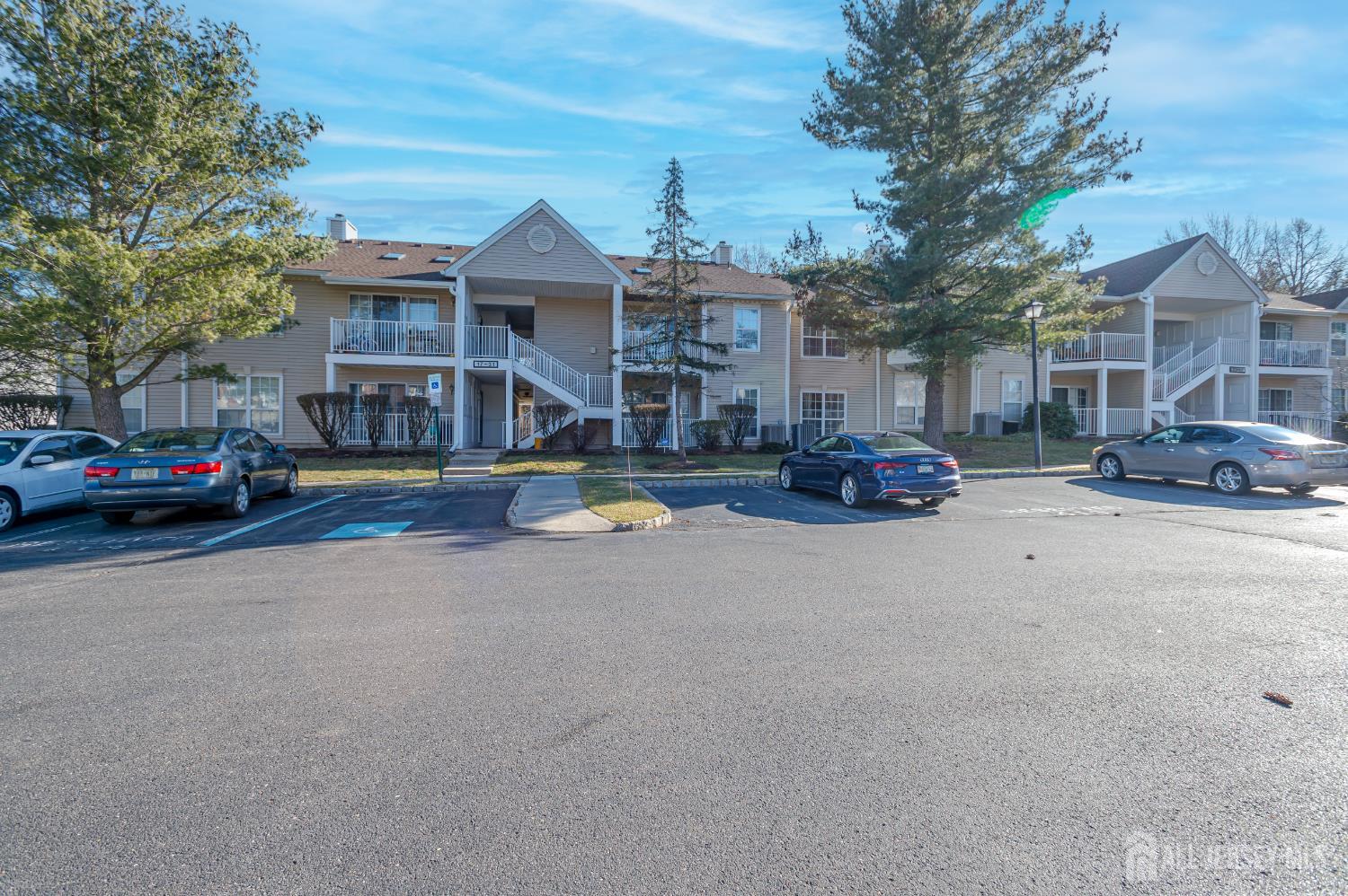 Homes for Sale in Somerset, NJ