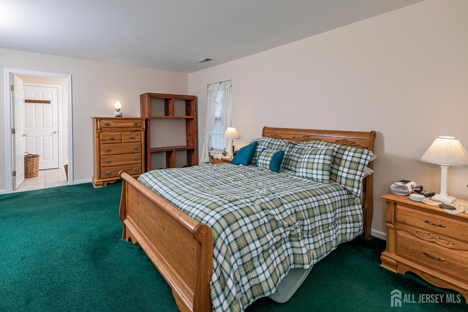 4 Gramercy Road, South Brunswick, NJ, 08852