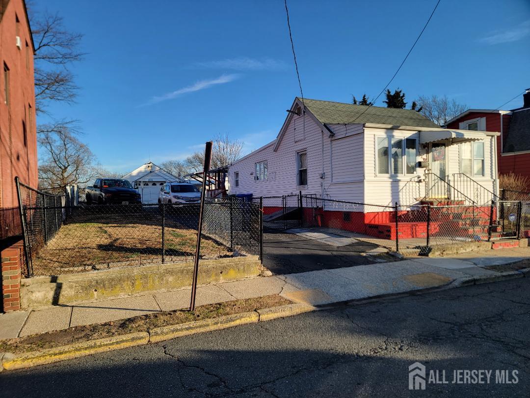 Photo of 720 Mary Street