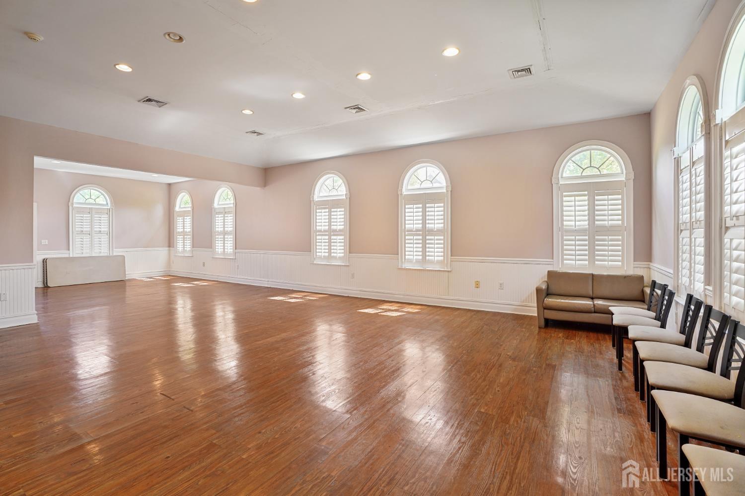 54 Forest Drive, Piscataway, NJ, 08854