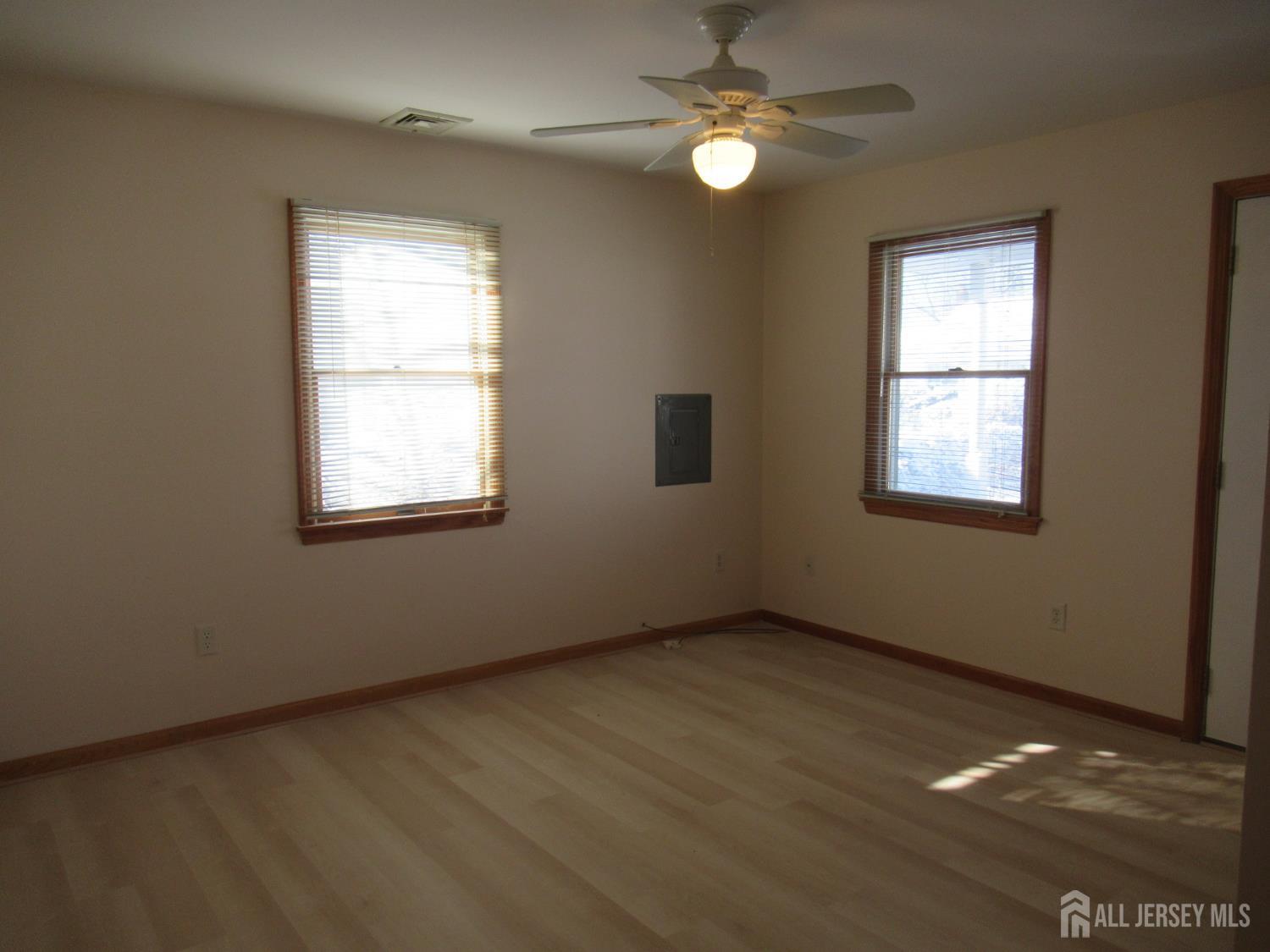 38 Eisenhower Drive, Sayreville, NJ, 08872