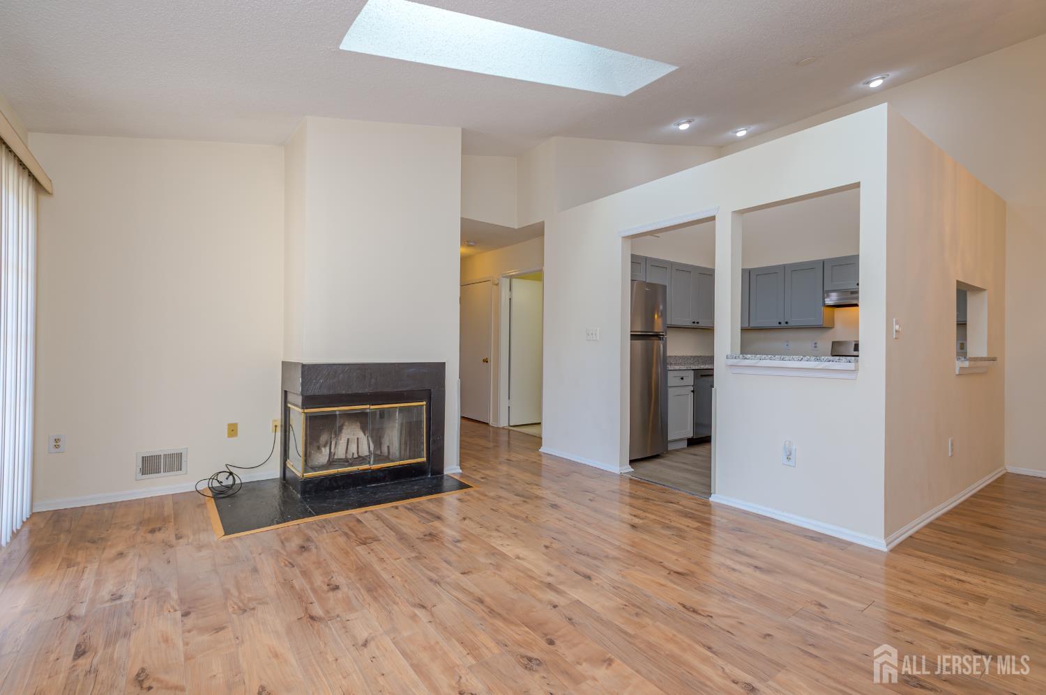 29 Amberly, Franklin, NJ, 08823