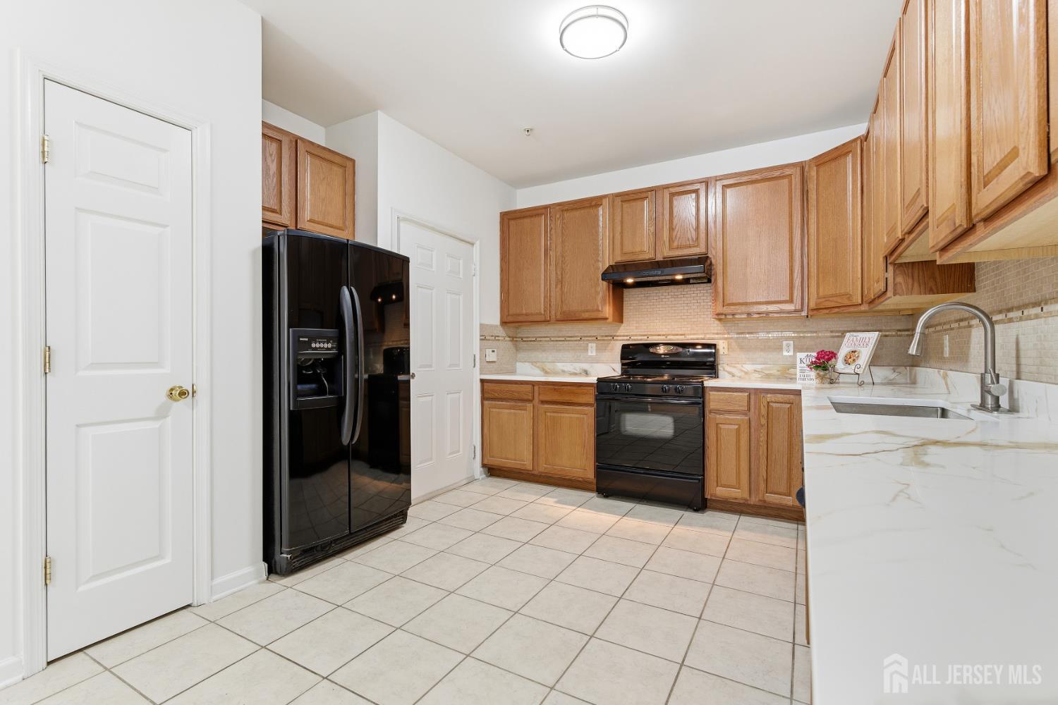 54 Forest Drive, Piscataway, NJ, 08854