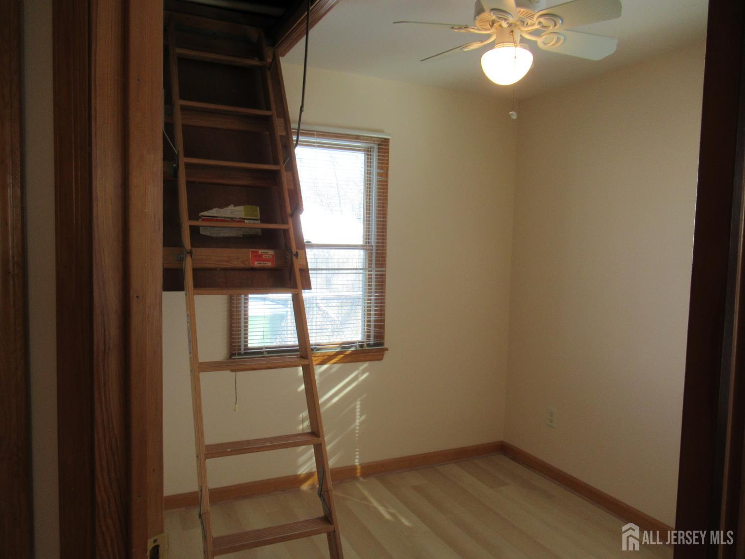 38 Eisenhower Drive, Sayreville, NJ, 08872