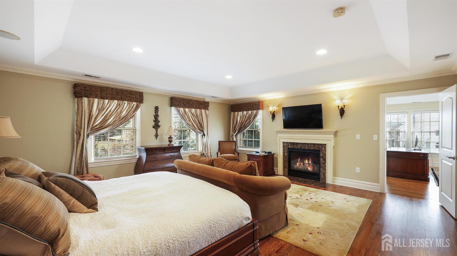 1 Hayduk Drive, Edison, NJ, 08820