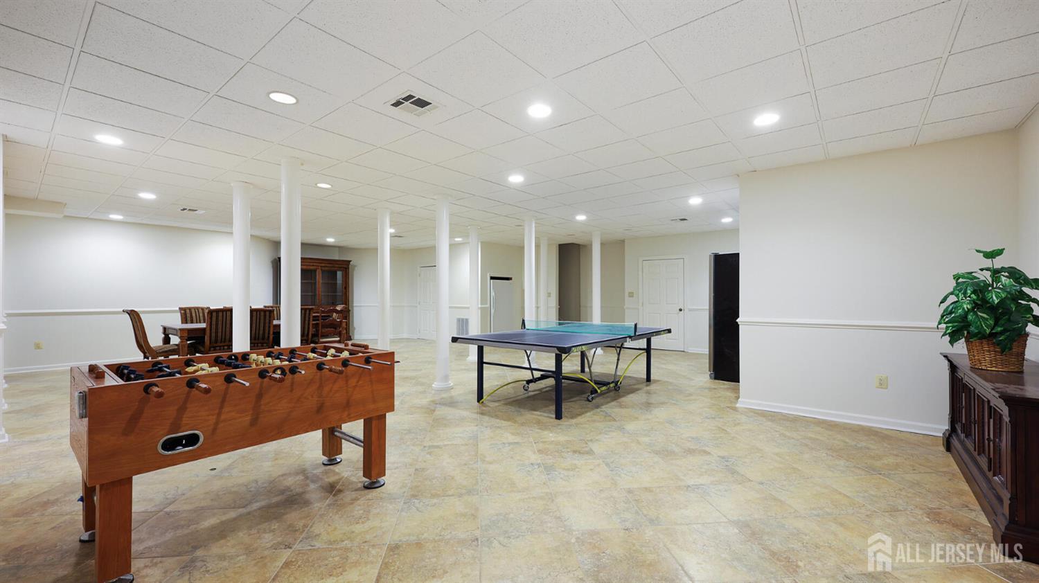 1 Hayduk Drive, Edison, NJ, 08820