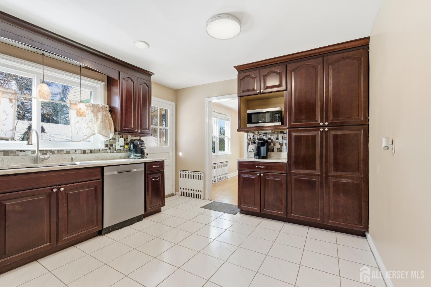 219 Plainfield Road, Edison, NJ, 08820