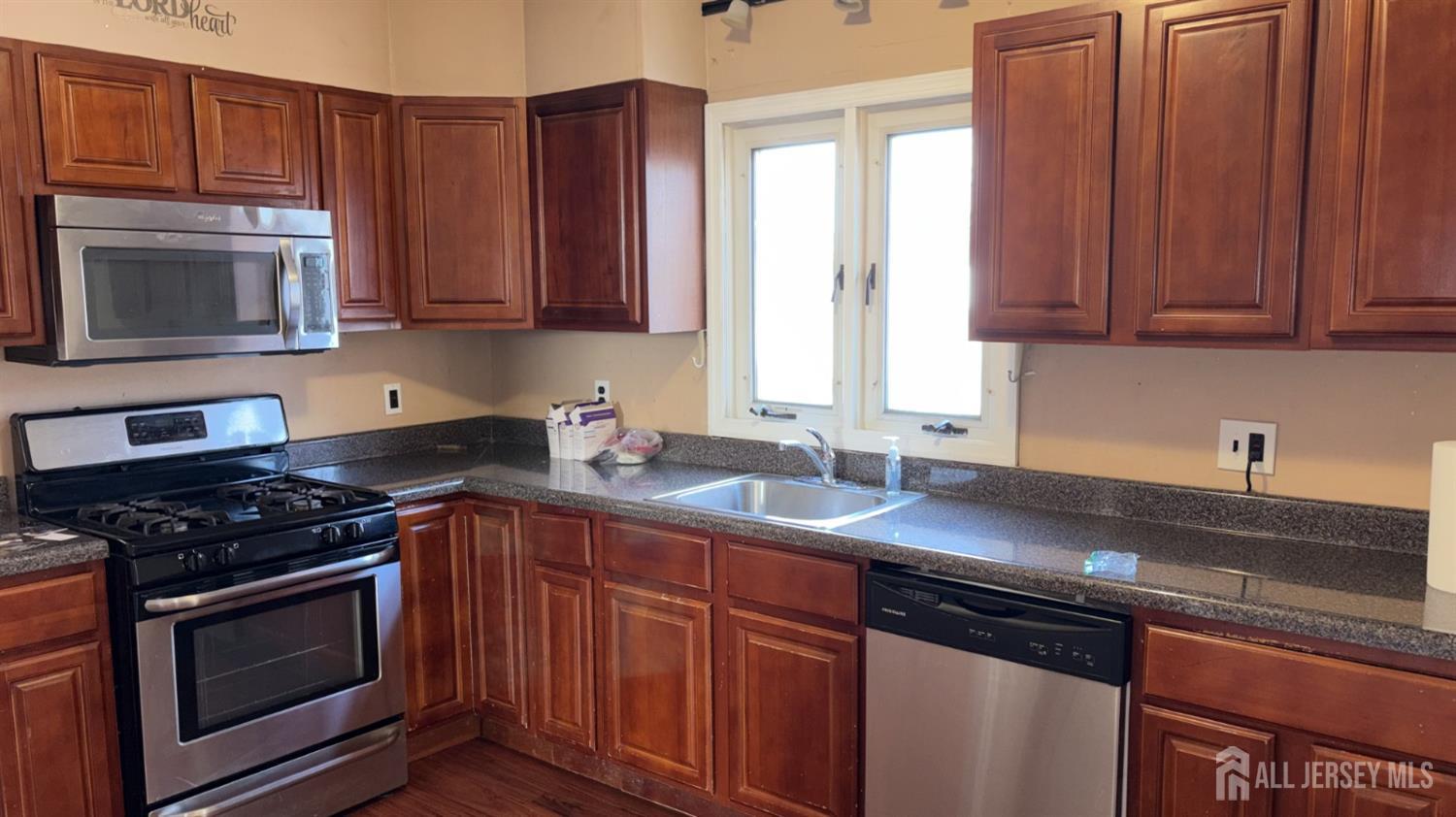 60 Heald Street UNIT&nbsp;1, Carteret, NJ, 07008