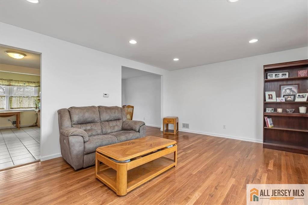 19 Lonsdale Drive, South Plainfield, NJ, 07080