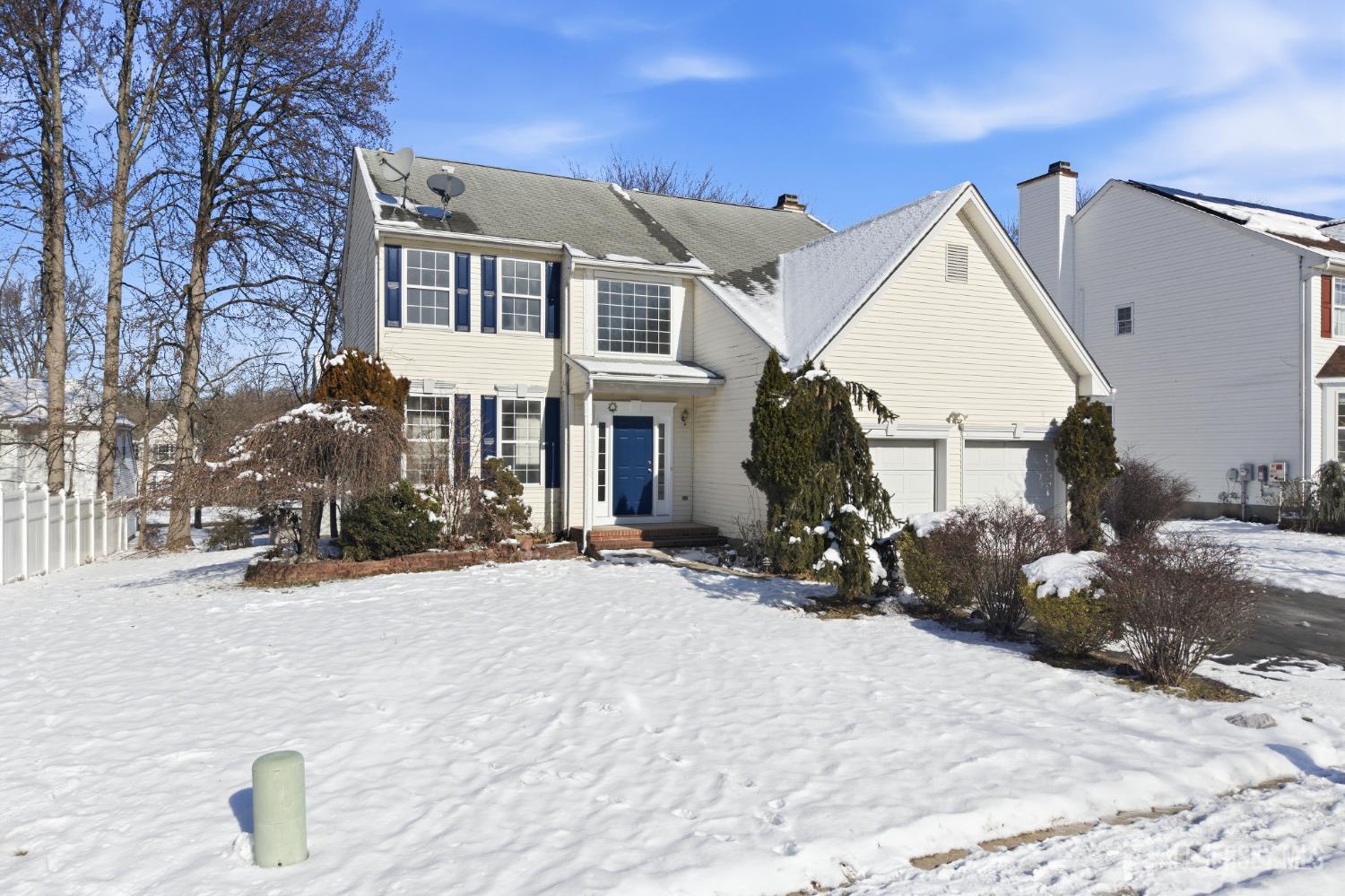 16 Rolling Brook Drive, Edison, NJ, 08820