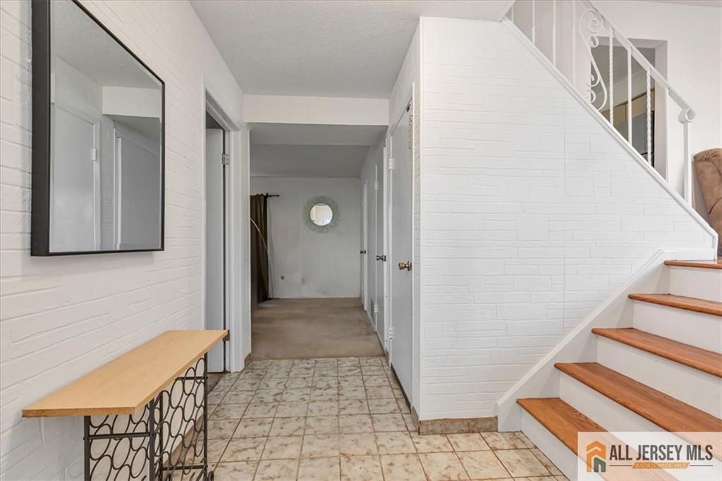 19 Lonsdale Drive, South Plainfield, NJ, 07080