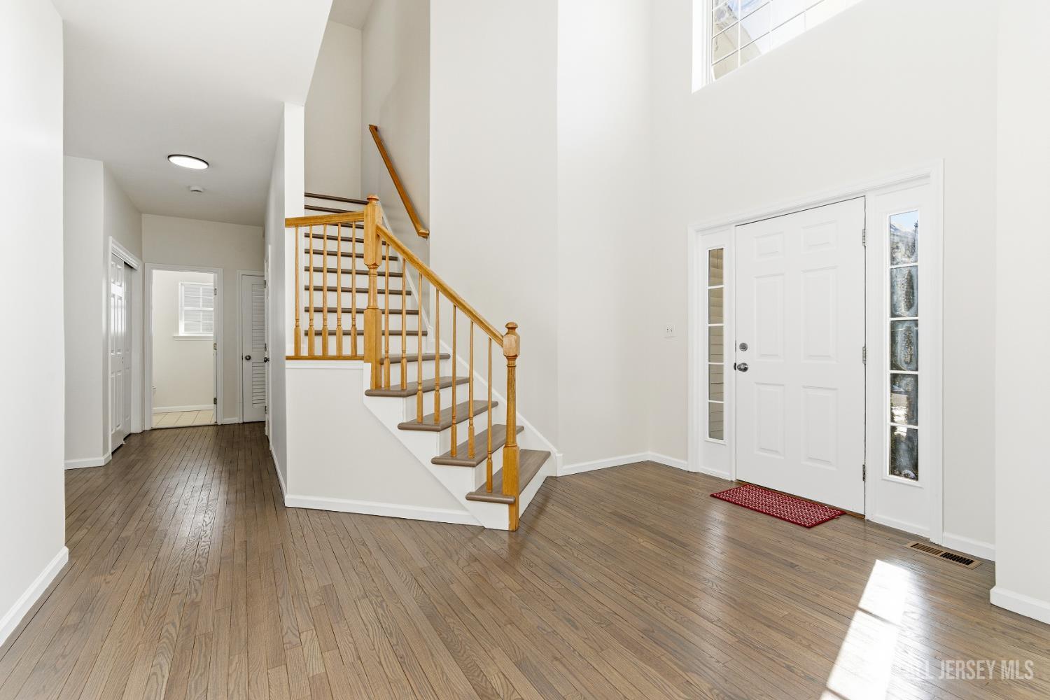 16 Rolling Brook Drive, Edison, NJ, 08820