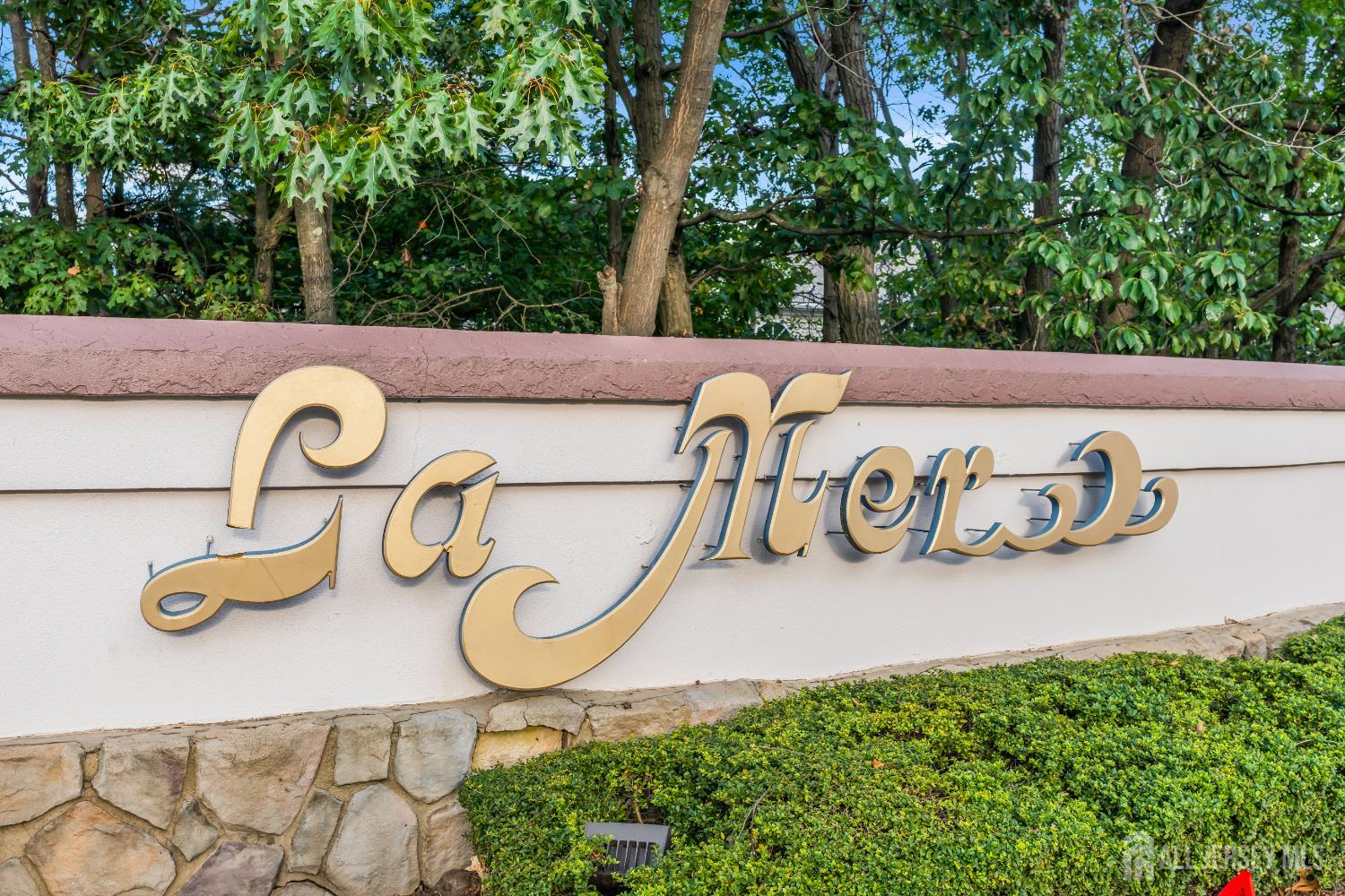 Homes for sale in Parlin, NJ | 99 Woodmere Dr, Parlin, NJ 08859 | MLS# 2609944R