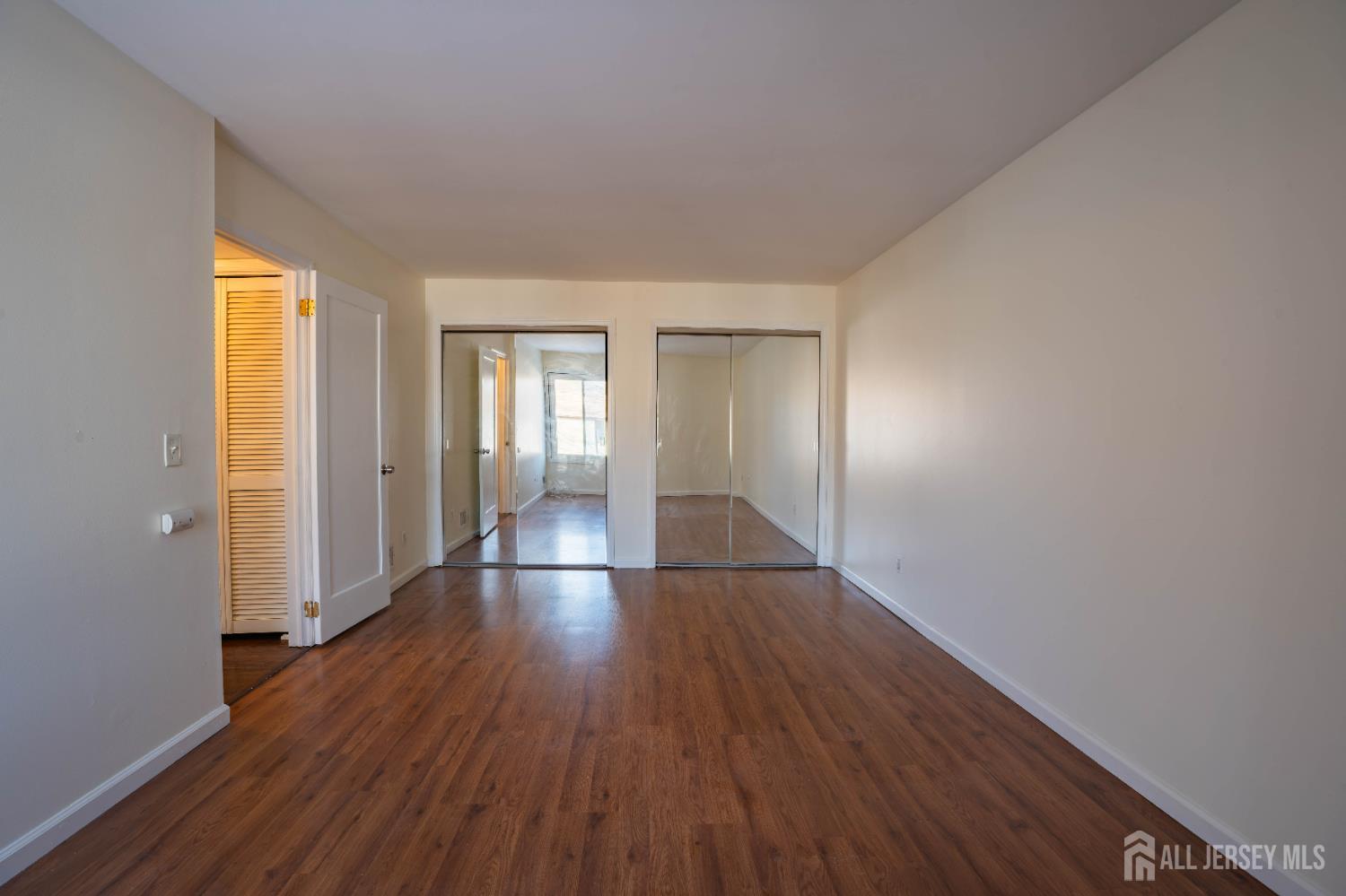 2-Z Avon, East Windsor, NJ, 08520